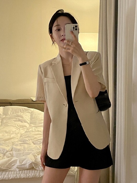 Lifestyle Of Korean - سترة نسائية قصيرة الأكمام على الطراز